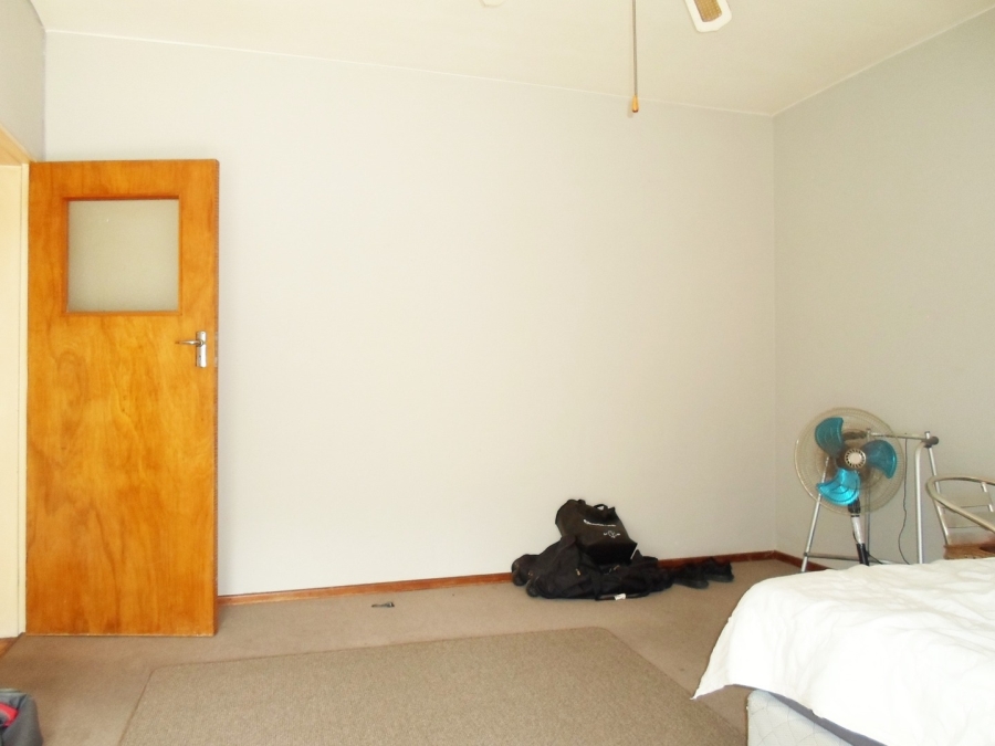 1 Bedroom Property for Sale in Esterville Western Cape